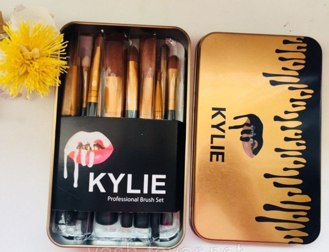 Набор профессиональных больших кистей для макияжа Kylie professional brush set